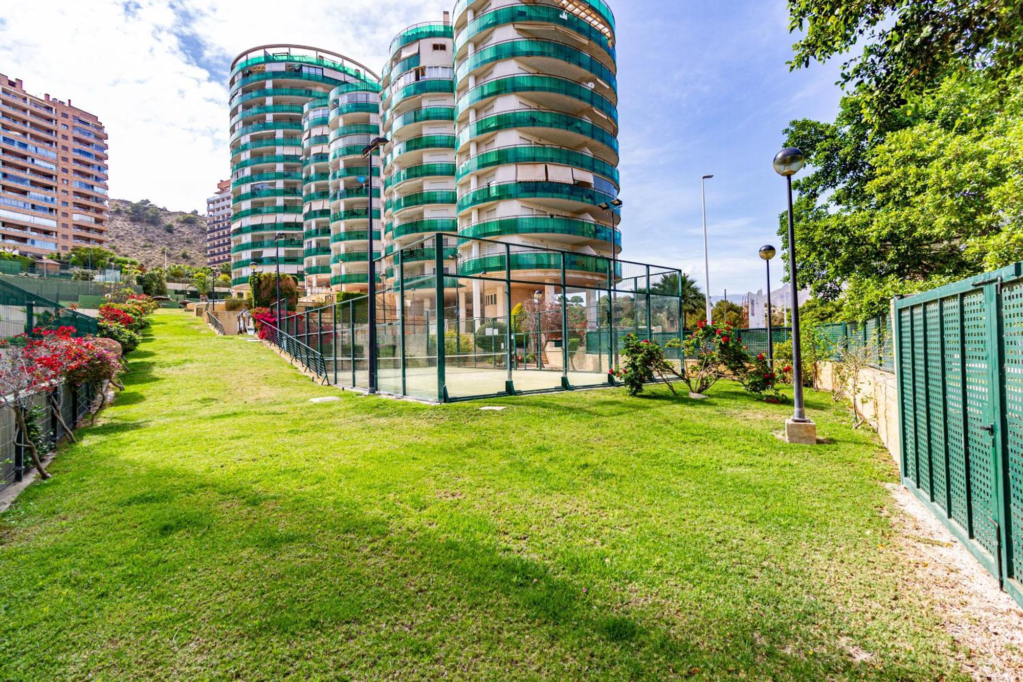 Apartment Vilapark With Pool, Free Parking, Terrace, Beach 貝尼多姆 外观 照片